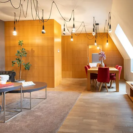 Отель Innside By Melia Old Town
