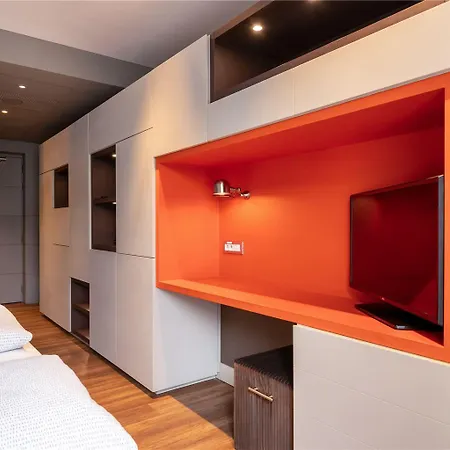 Szálloda Innside By Melia Old Town 4*