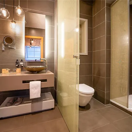 Szálloda Innside By Melia Old Town 4*
