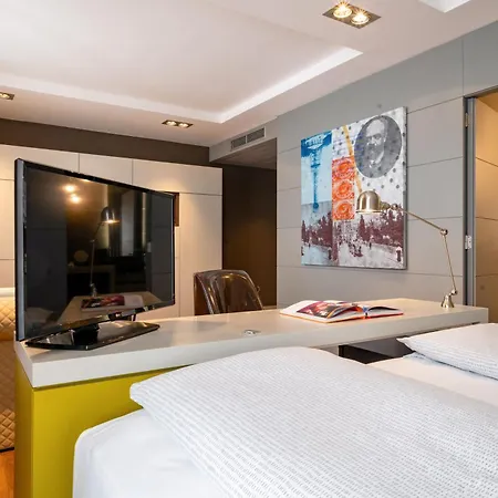 Innside By Meliá Old Town Hotel 4*