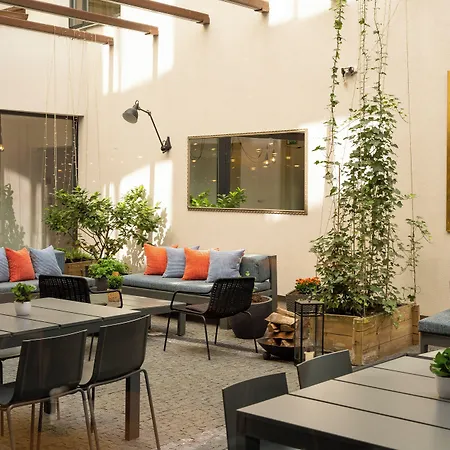 Innside By Meliá Old Town 4*