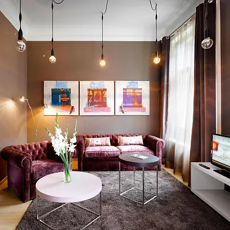 Innside By Meliá Old Town 4*