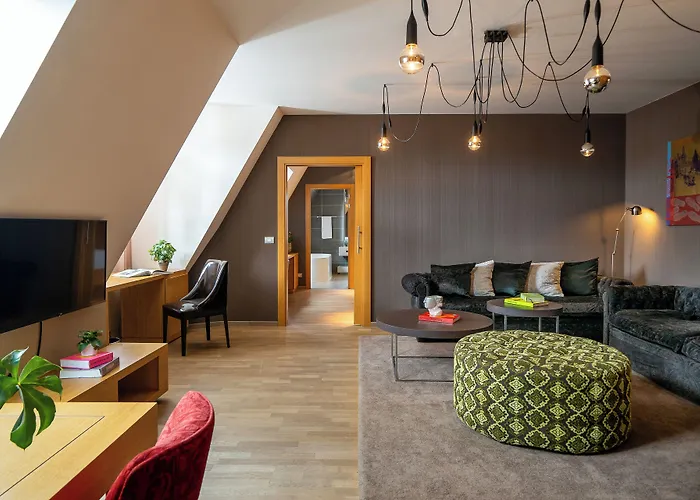 Innside Old Town Hotel