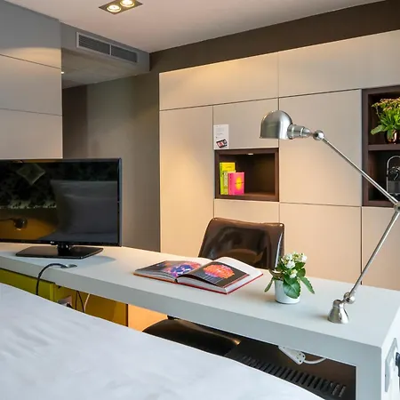Innside By Meliá Old Town Hotel