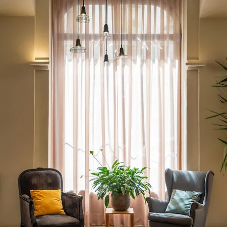 Innside By Meliá Old Town 4*