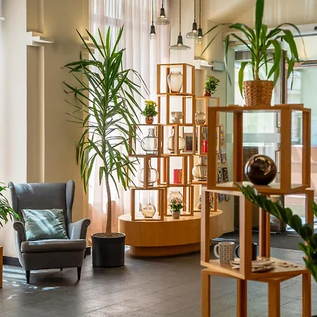 Innside By Meliá Old Town Hotel 4*