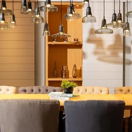 Innside By Meliá Old Town 4*