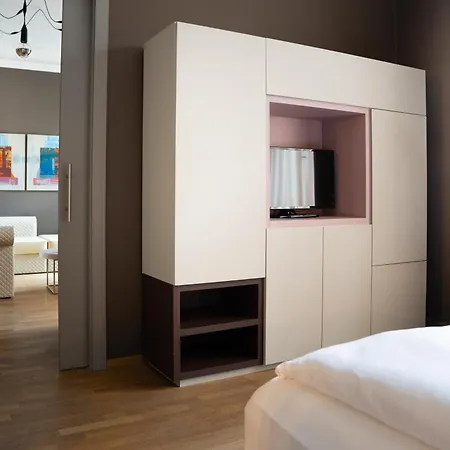 Innside By Meliá Old Town 4*